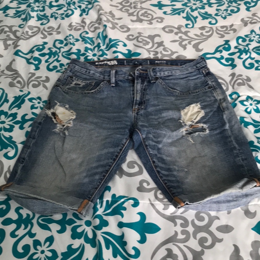 Express men’s jeans shorts size 31
